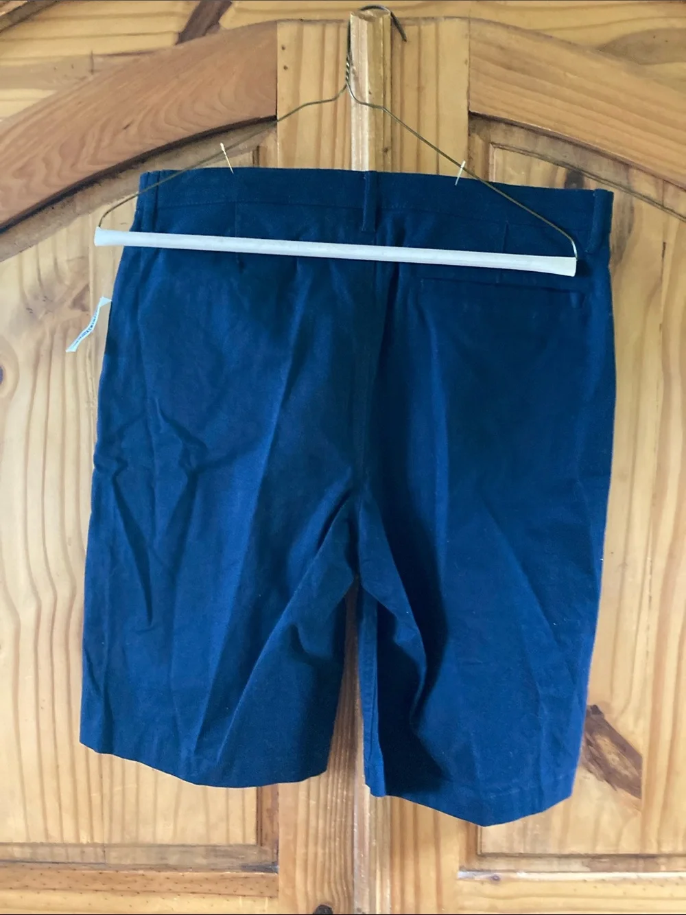 Boys Old Navy blue long chino shorts size 16 Husky - NWT